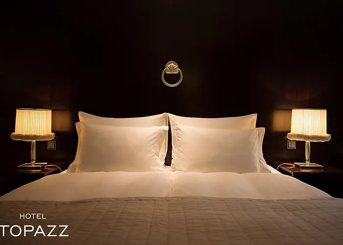 Topazz & Lamee Hotel