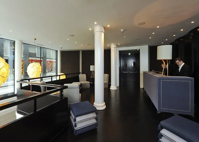 Topazz & Lamee Hotel